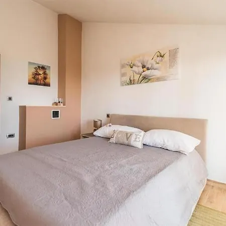 Awesome In Privlaka With 3 Bedrooms 아파트 프리블라카